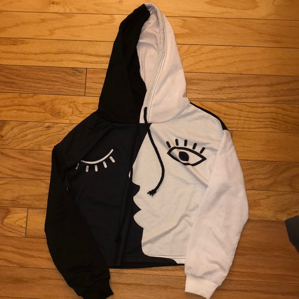 Cropped Hooded Shirt - Picture 1 of 3